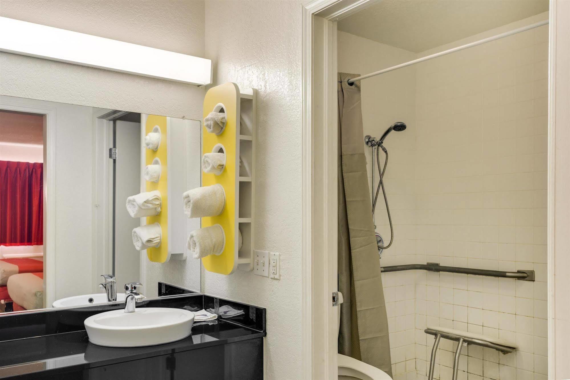 Motel 6-Fayetteville, Ar Dış mekan fotoğraf