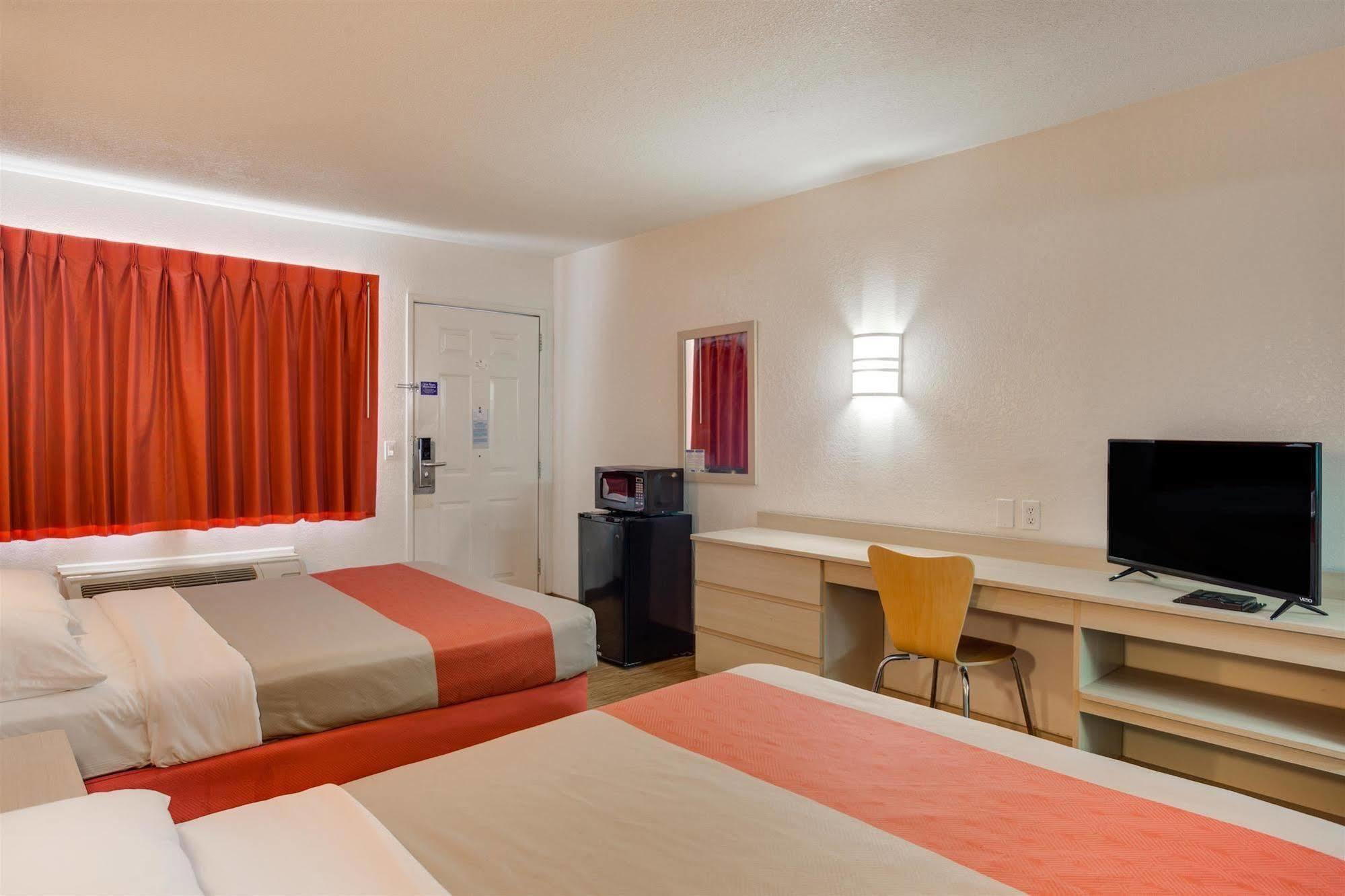 Motel 6-Fayetteville, Ar Dış mekan fotoğraf