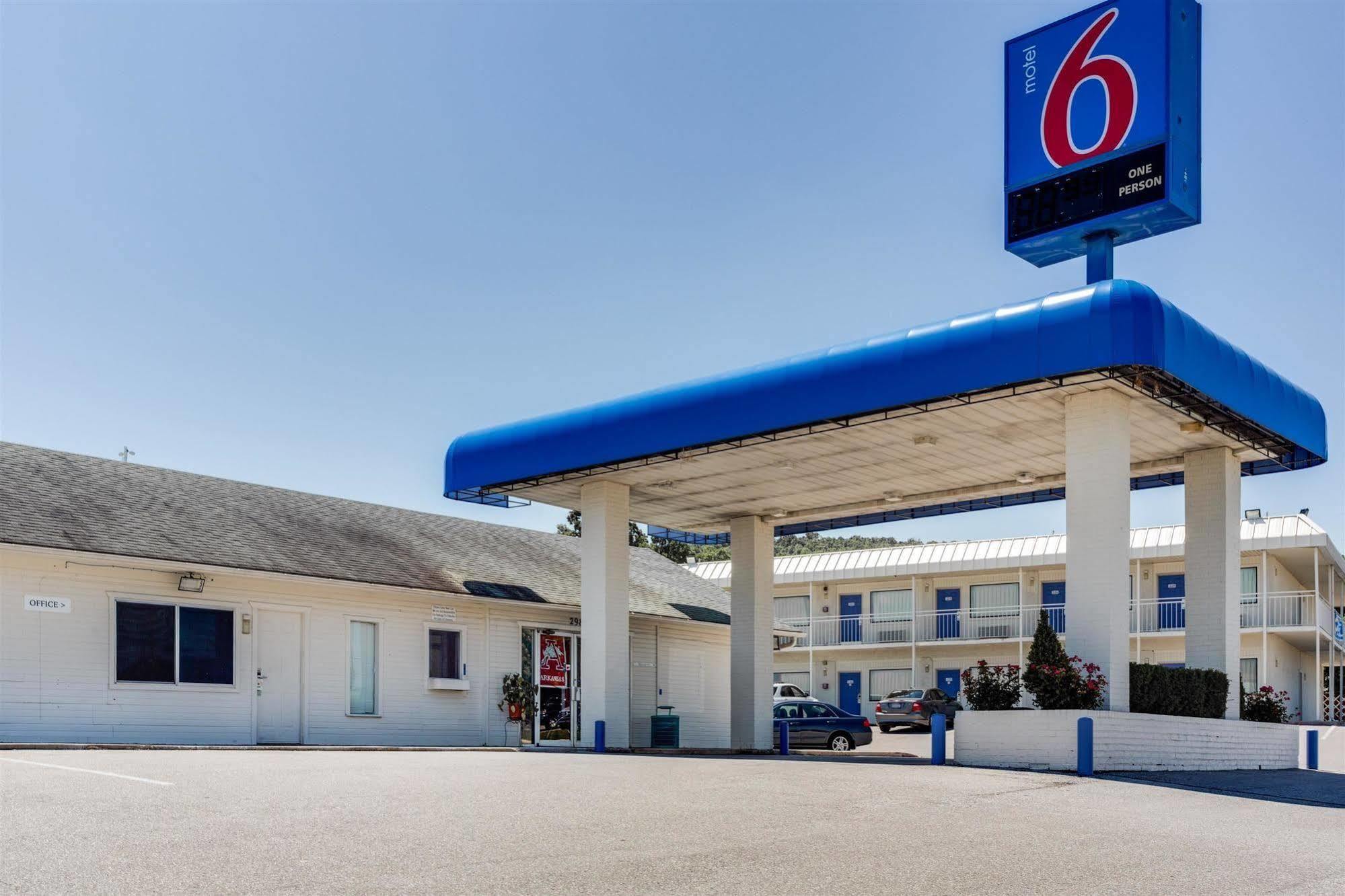 Motel 6-Fayetteville, Ar Dış mekan fotoğraf