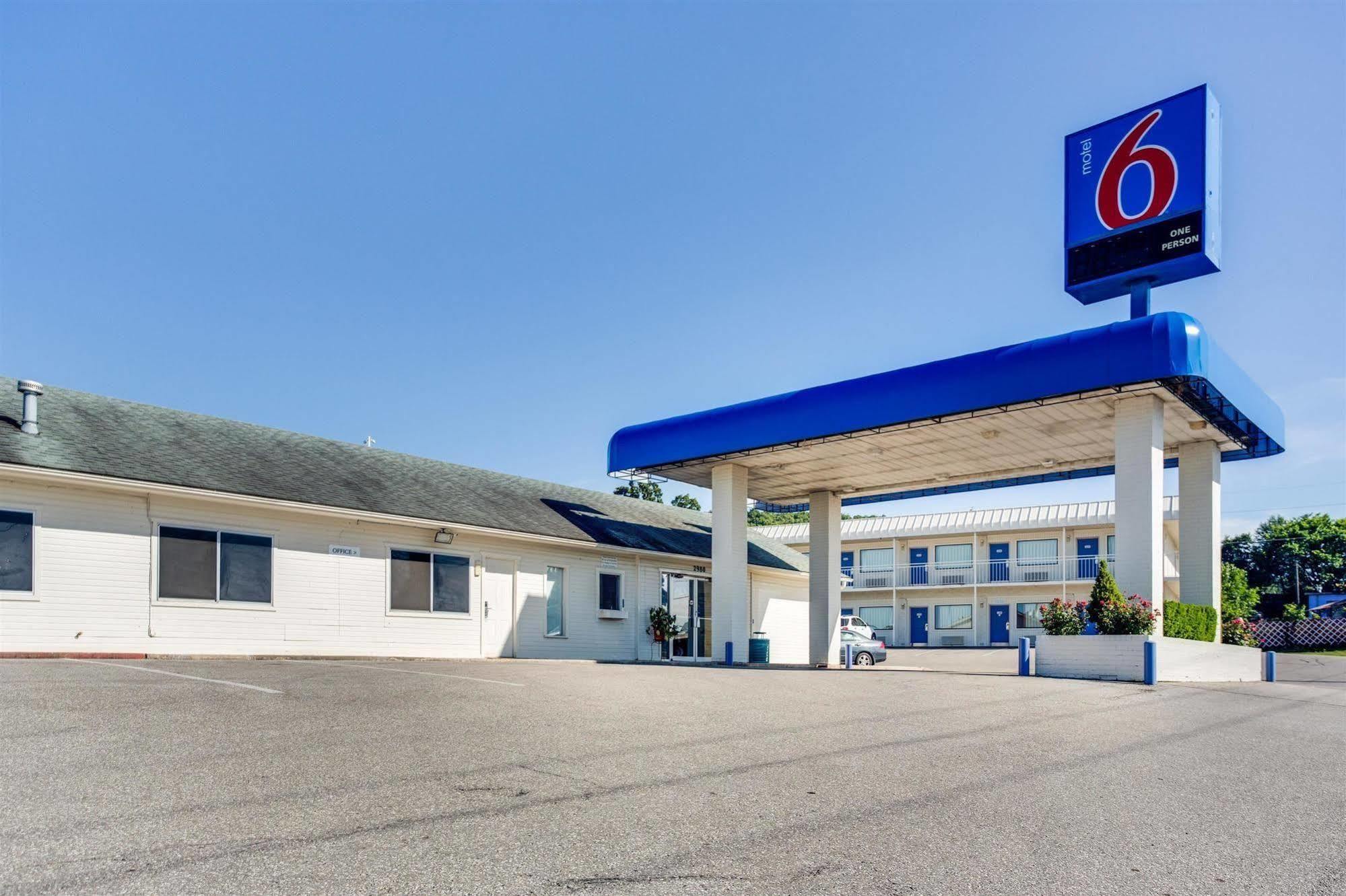 Motel 6-Fayetteville, Ar Dış mekan fotoğraf