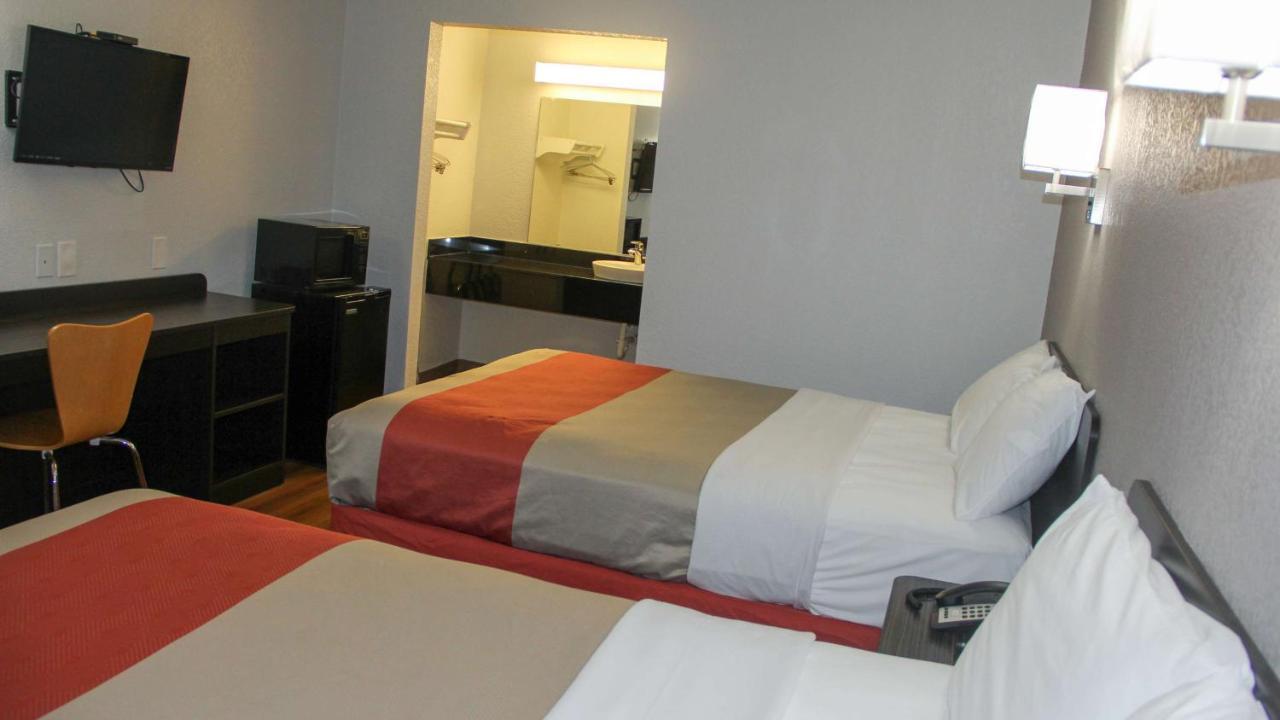 Motel 6-Fayetteville, Ar Dış mekan fotoğraf